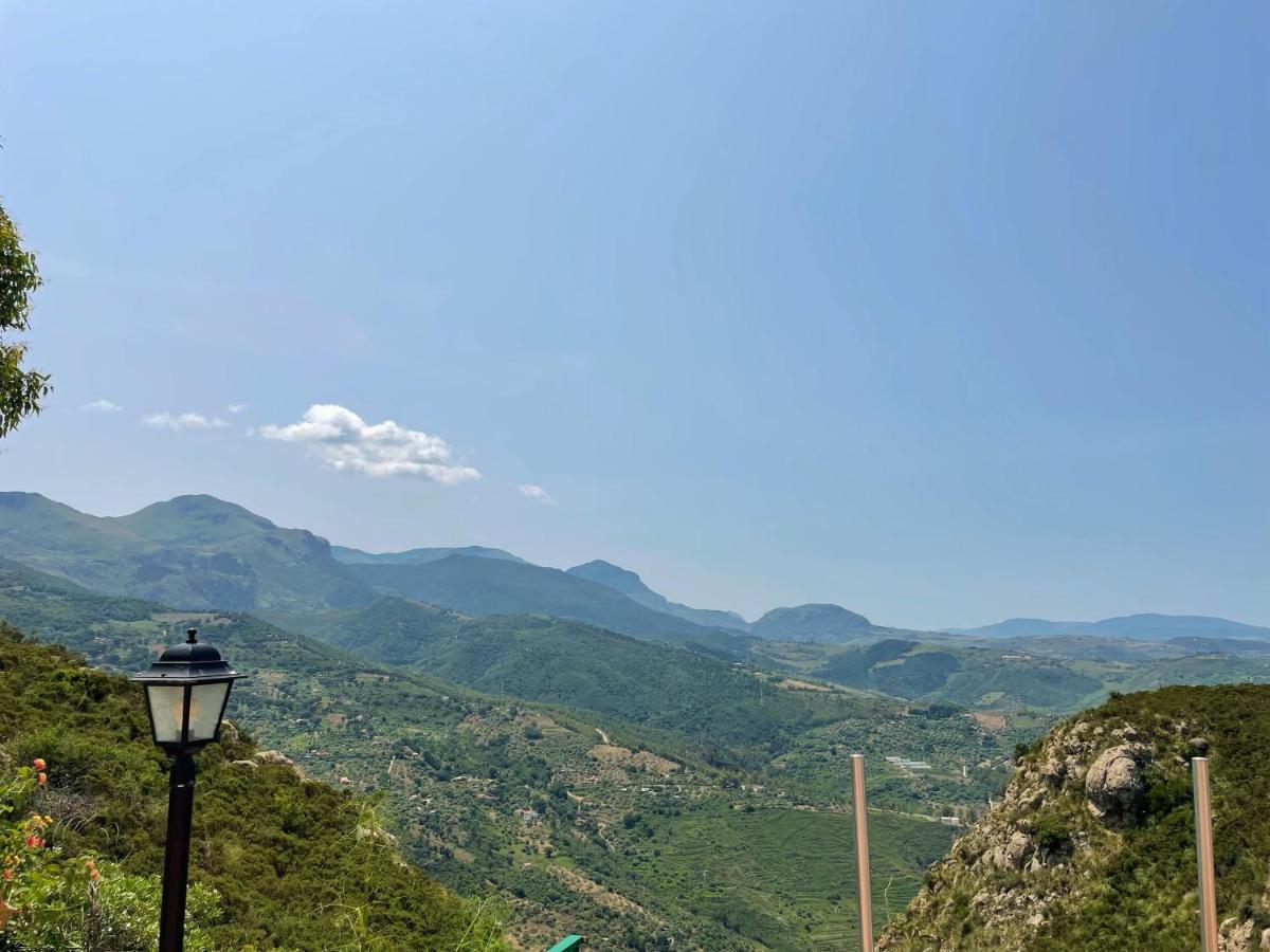 Il Poggio Retreat - Cefalù Eksteriør bilde